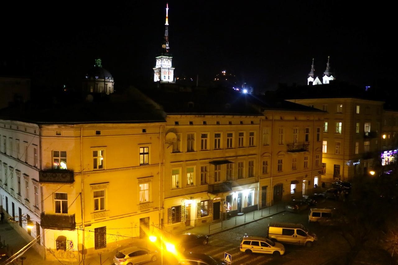 Apartmán The Heart Of Lvov Exteriér fotografie